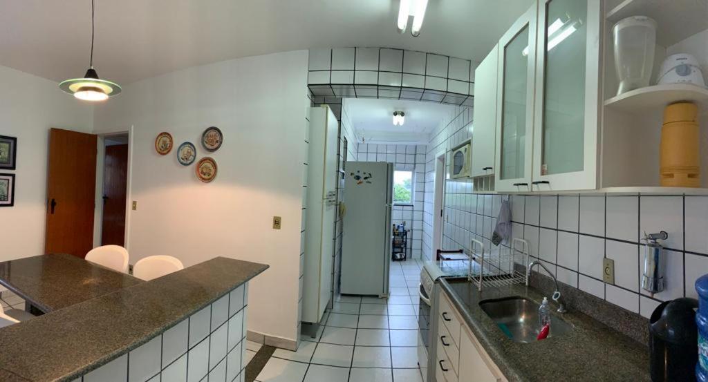 Apartamento Pe Na Areia E Aguas Tranquilas No Centro De Guarapari Eksteriør bilde